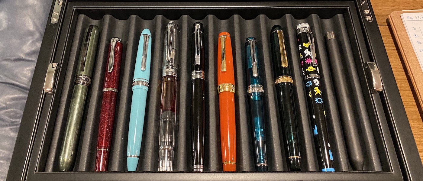 fancy fountain pen